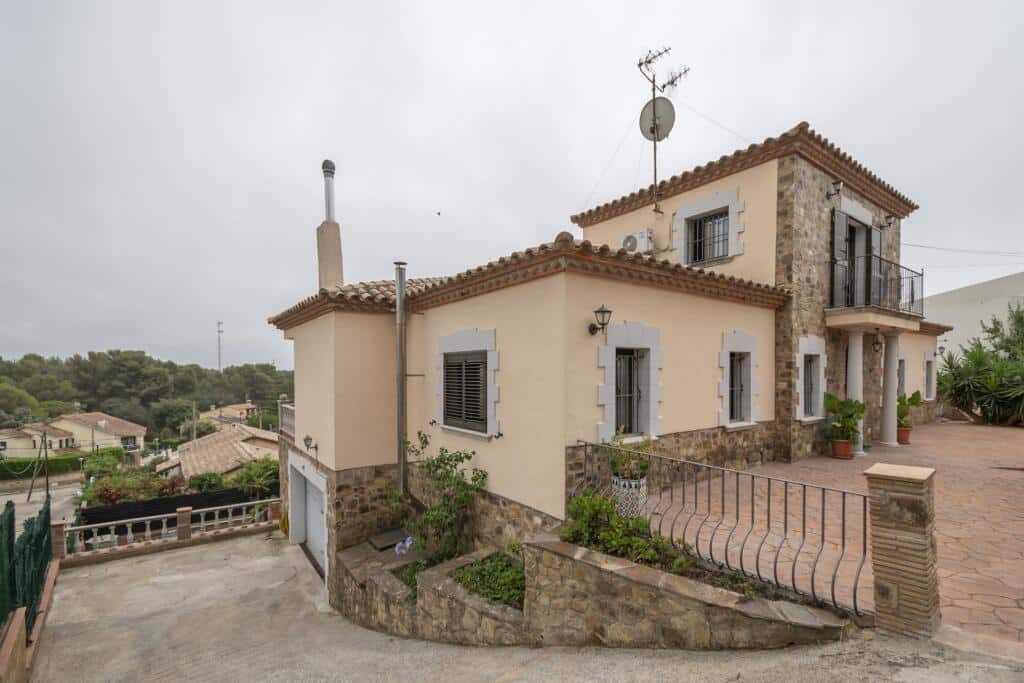 Casa-Chalet en Venta en Calonge Girona