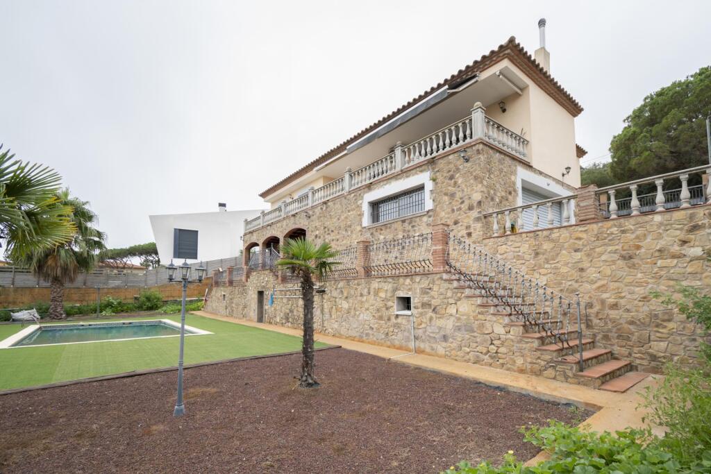 Casa-Chalet en Venta en Calonge Girona